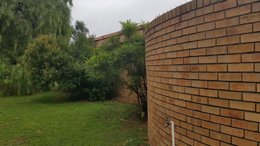 5 Bedroom Property for Sale in Sasolburg Rural Free State